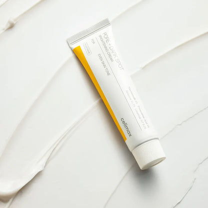 Creme facial Celimax com niacinamida e ácido tranexâmico para luminosidade da pele.